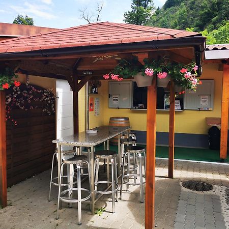 Camping Melezza 로손 외부 사진
